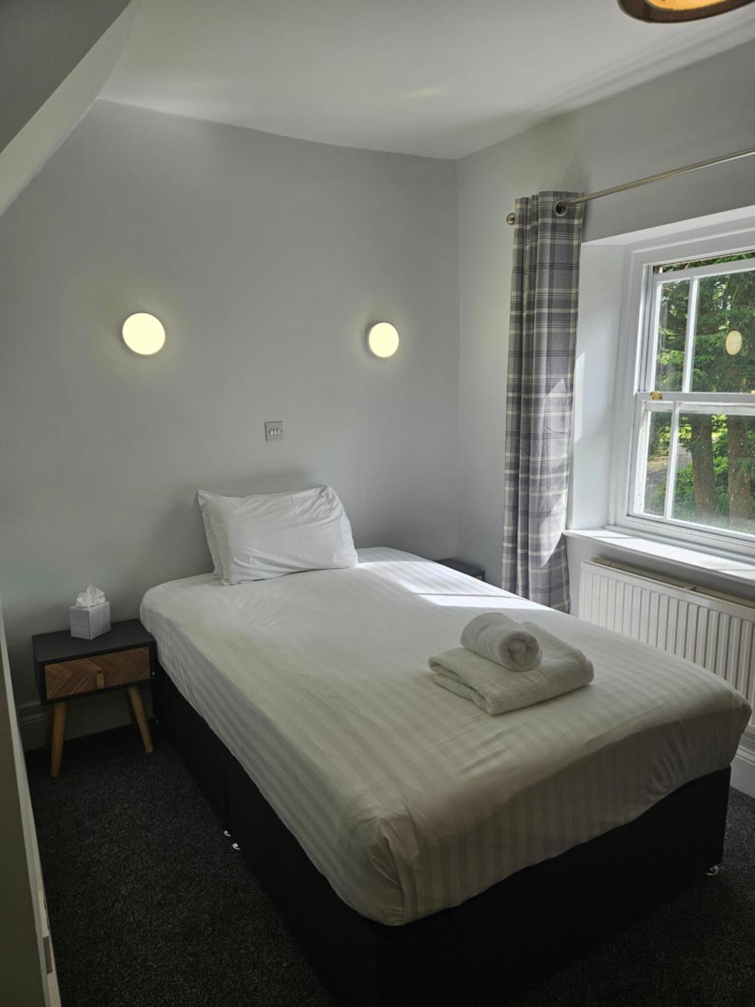 Marsh Farm Hotel Swindon Eksteriør bilde