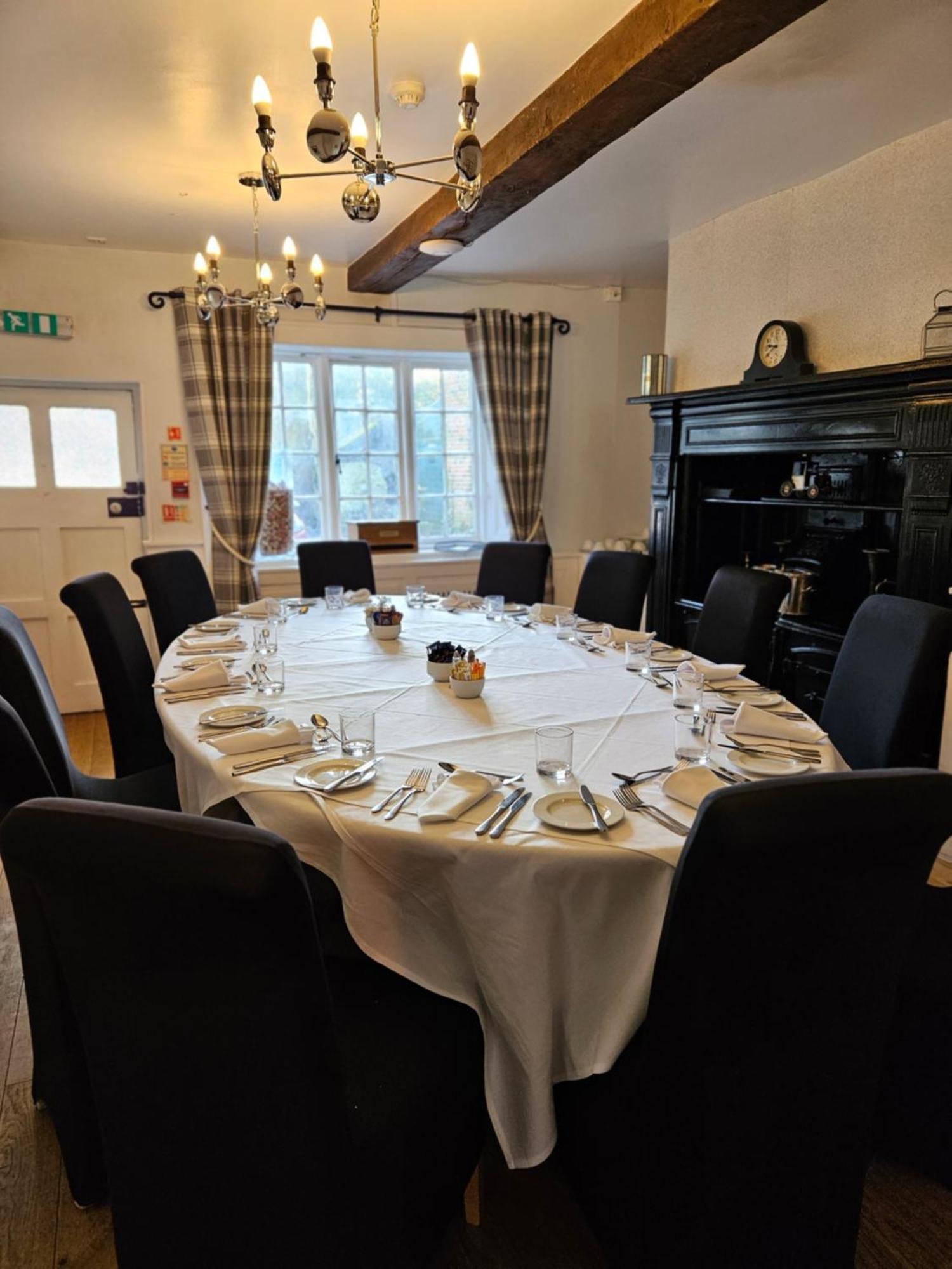 Marsh Farm Hotel Swindon Eksteriør bilde