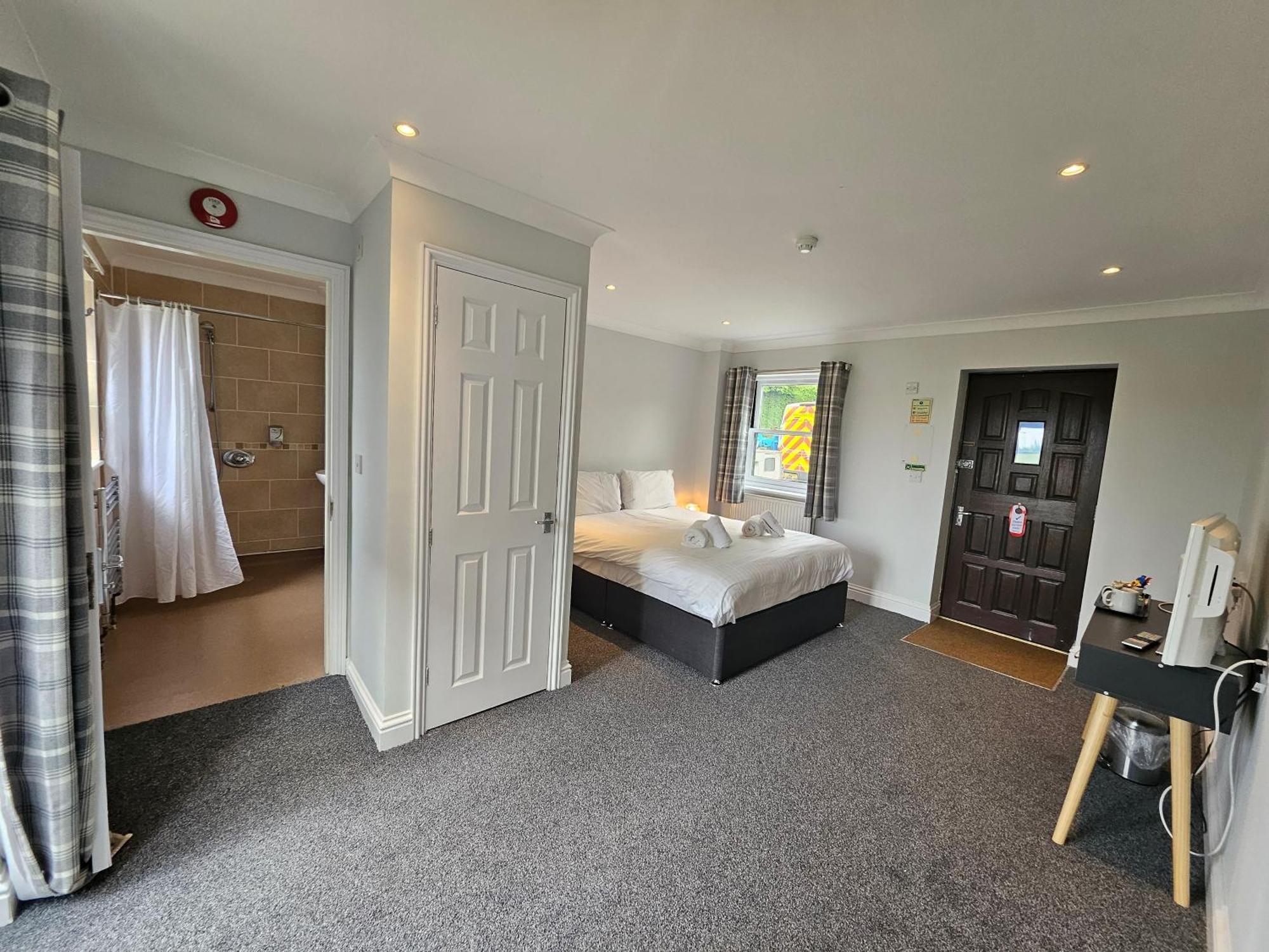 Marsh Farm Hotel Swindon Eksteriør bilde