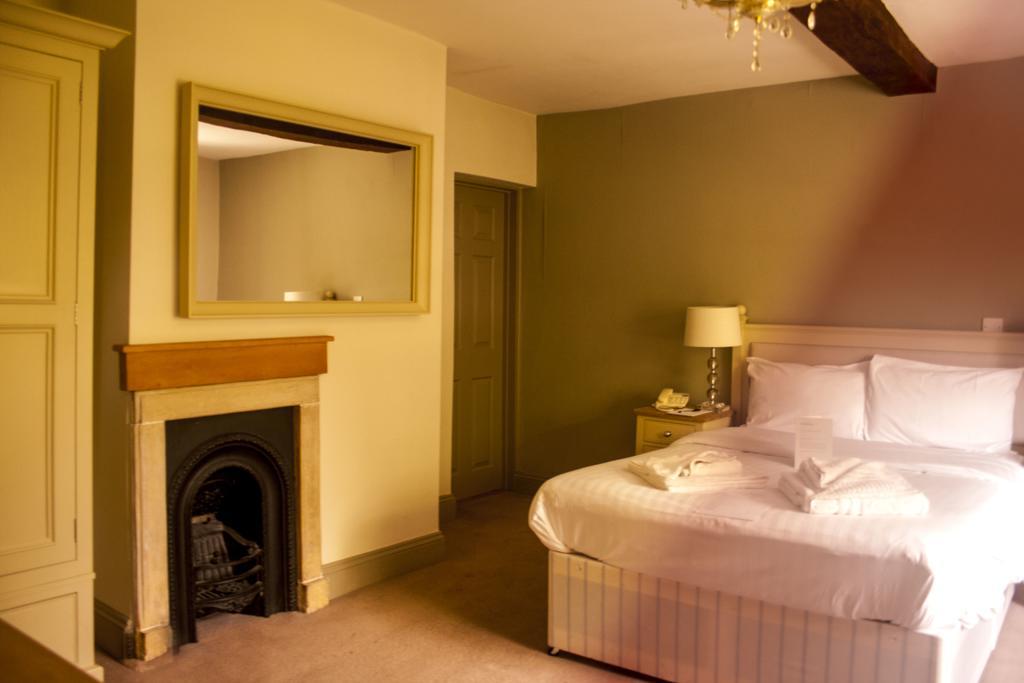 Marsh Farm Hotel Swindon Eksteriør bilde